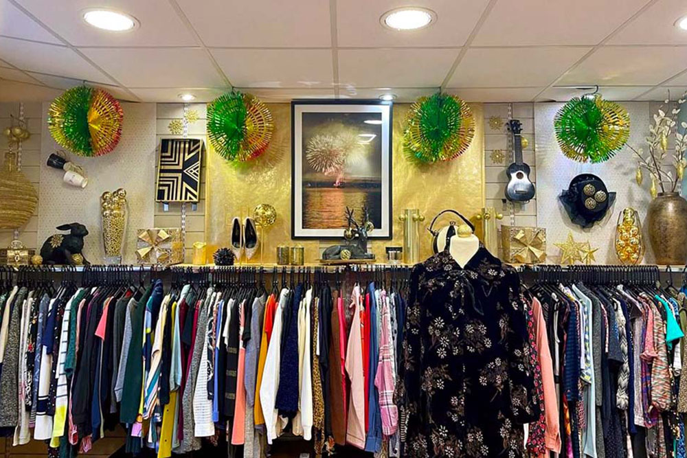 St Barnabas House Hospice charity shop - Henfield