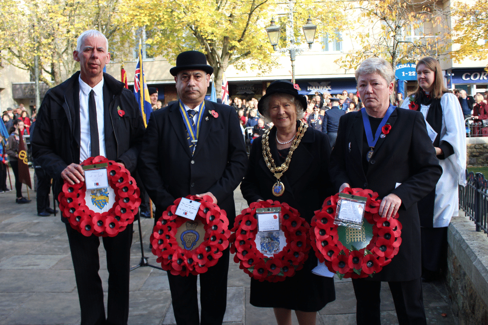 Lead wreath layers at the War Memorial