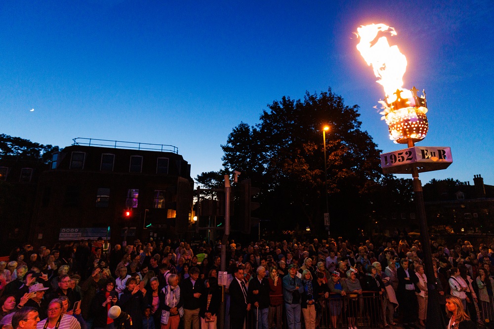 Beacon and crowds at The Capitol