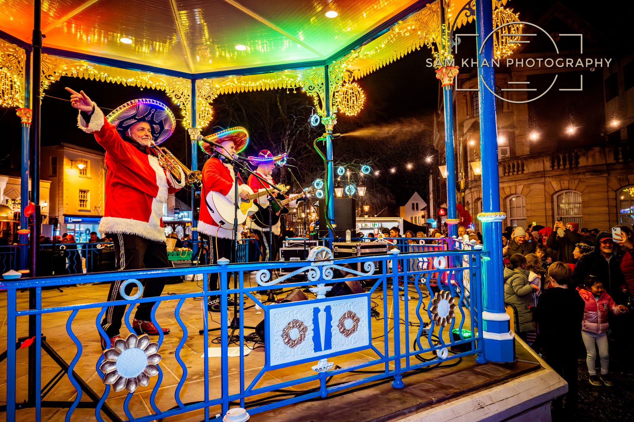 Christmas Friday Late2