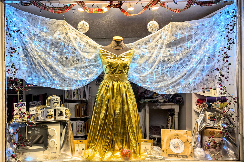 Stitch interior display