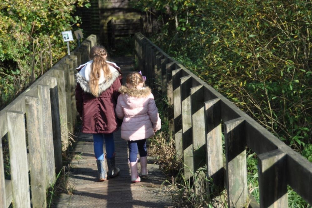 Children on boardwalk